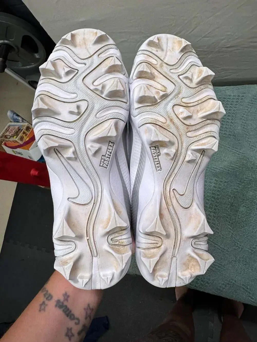 Nike minor discoloration